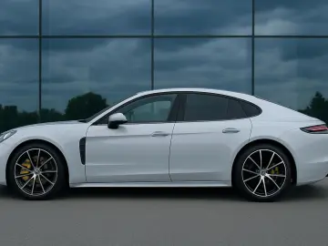 PORSCHE Panamera GTS V8 KERAMIK GARANTIE MASSAGE MATRIX