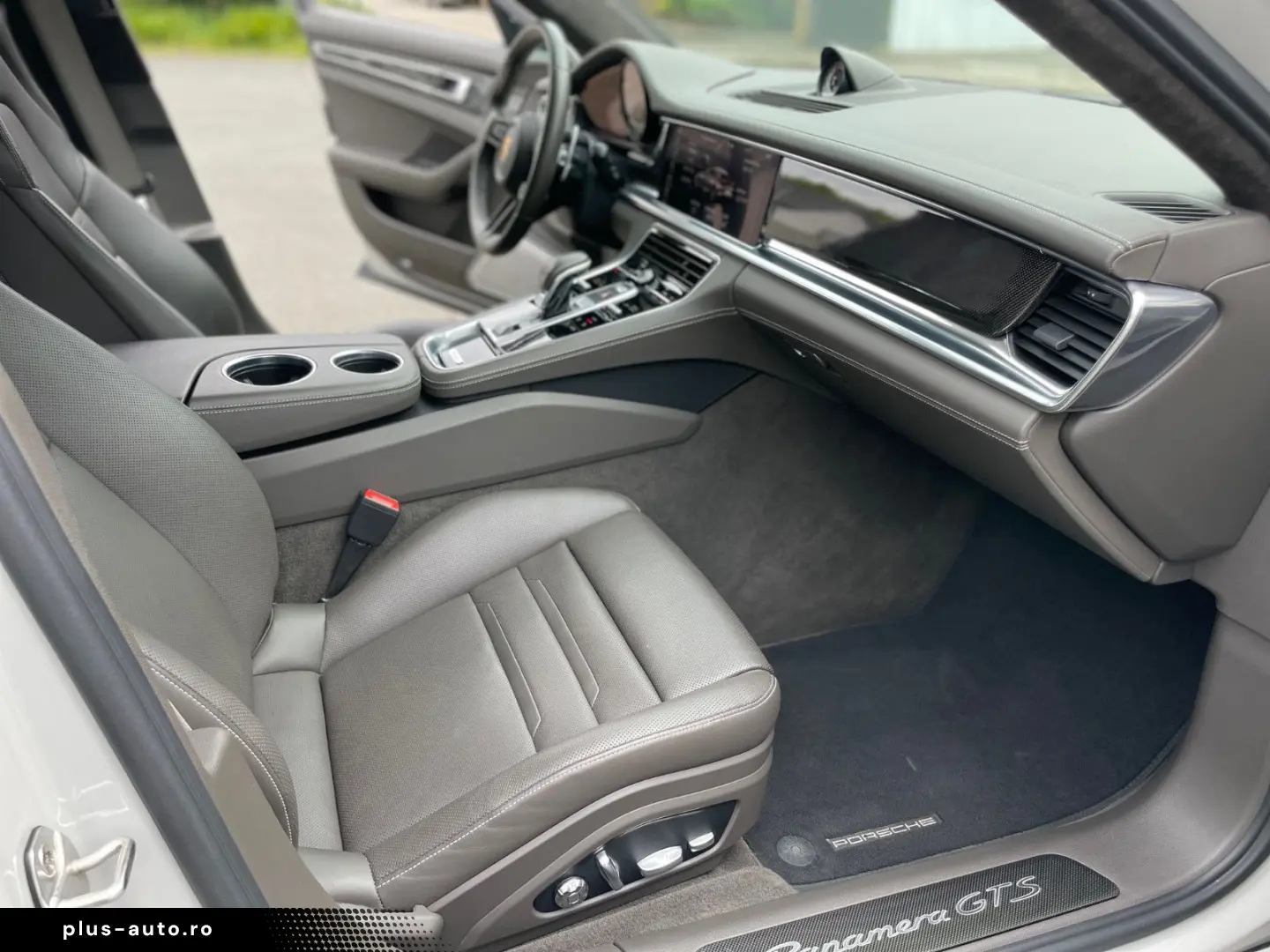 PORSCHE Panamera GTS V8 KERAMIK GARANTIE MASSAGE MATRIX