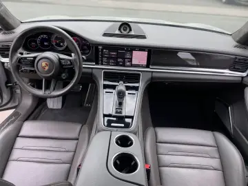 PORSCHE Panamera GTS V8 KERAMIK GARANTIE MASSAGE MATRIX