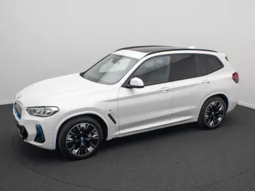BMW iX3 IMPRESSIVE 360 DAB Alarm HUD Panorama 20Zoll