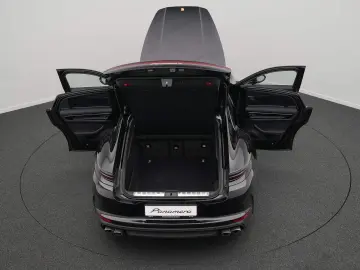 PORSCHE Panamera 4