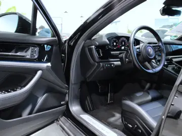 PORSCHE Panamera  Matrix-LED ACC HUD BOSE SHZ DAB PDC