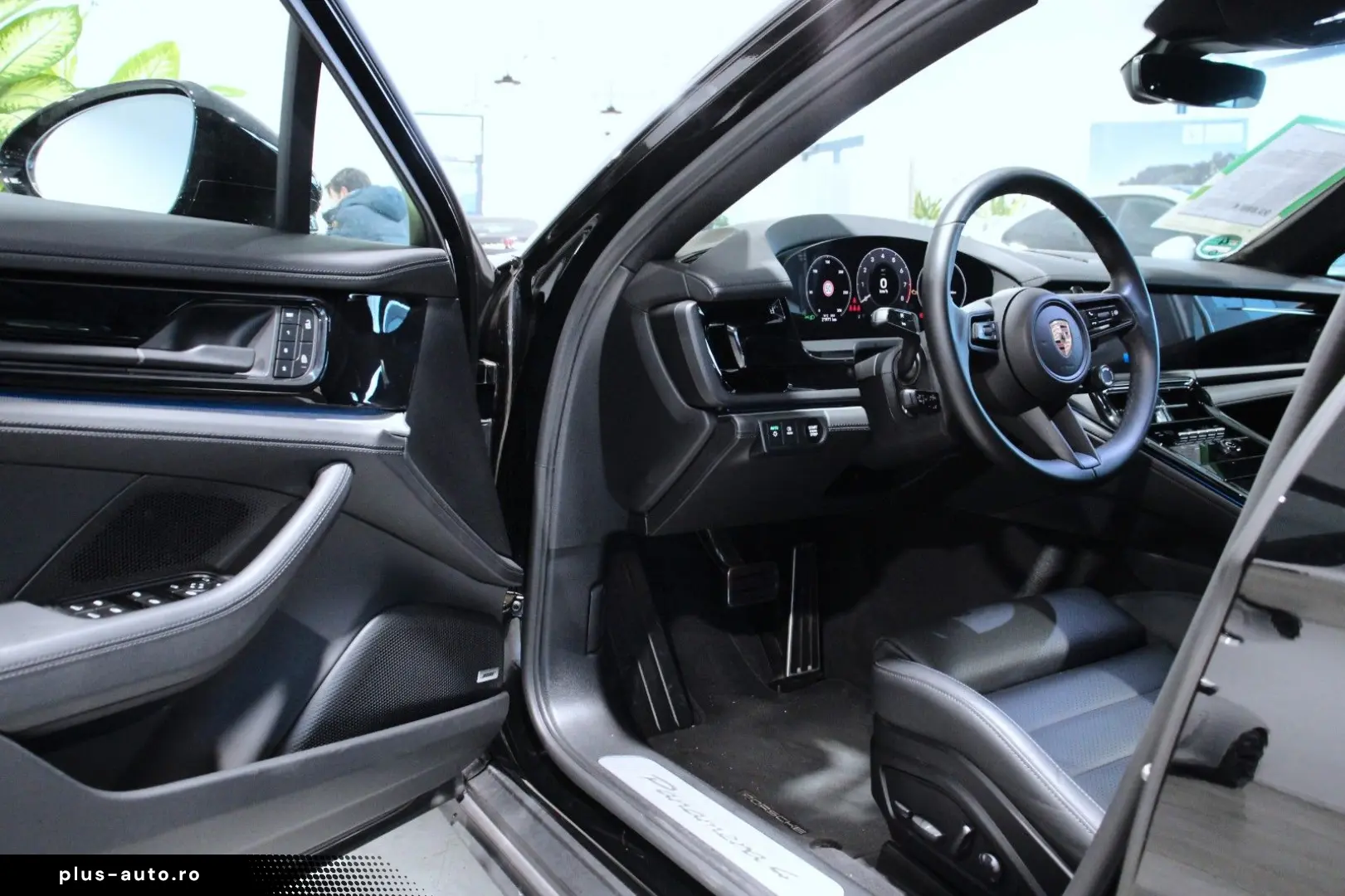 PORSCHE Panamera  Matrix-LED ACC HUD BOSE SHZ DAB PDC