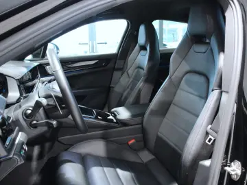 PORSCHE Panamera  Matrix-LED ACC HUD BOSE SHZ DAB PDC