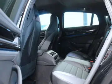 PORSCHE Panamera  Matrix-LED ACC HUD BOSE SHZ DAB PDC