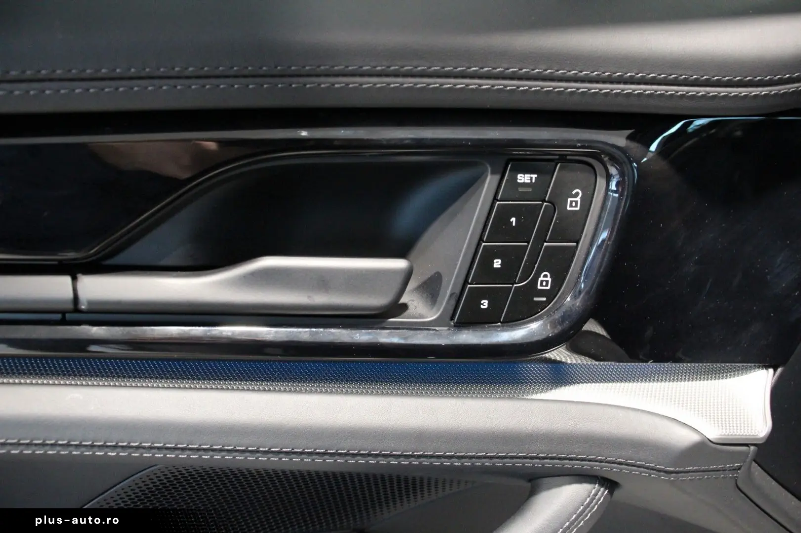 PORSCHE Panamera  Matrix-LED ACC HUD BOSE SHZ DAB PDC