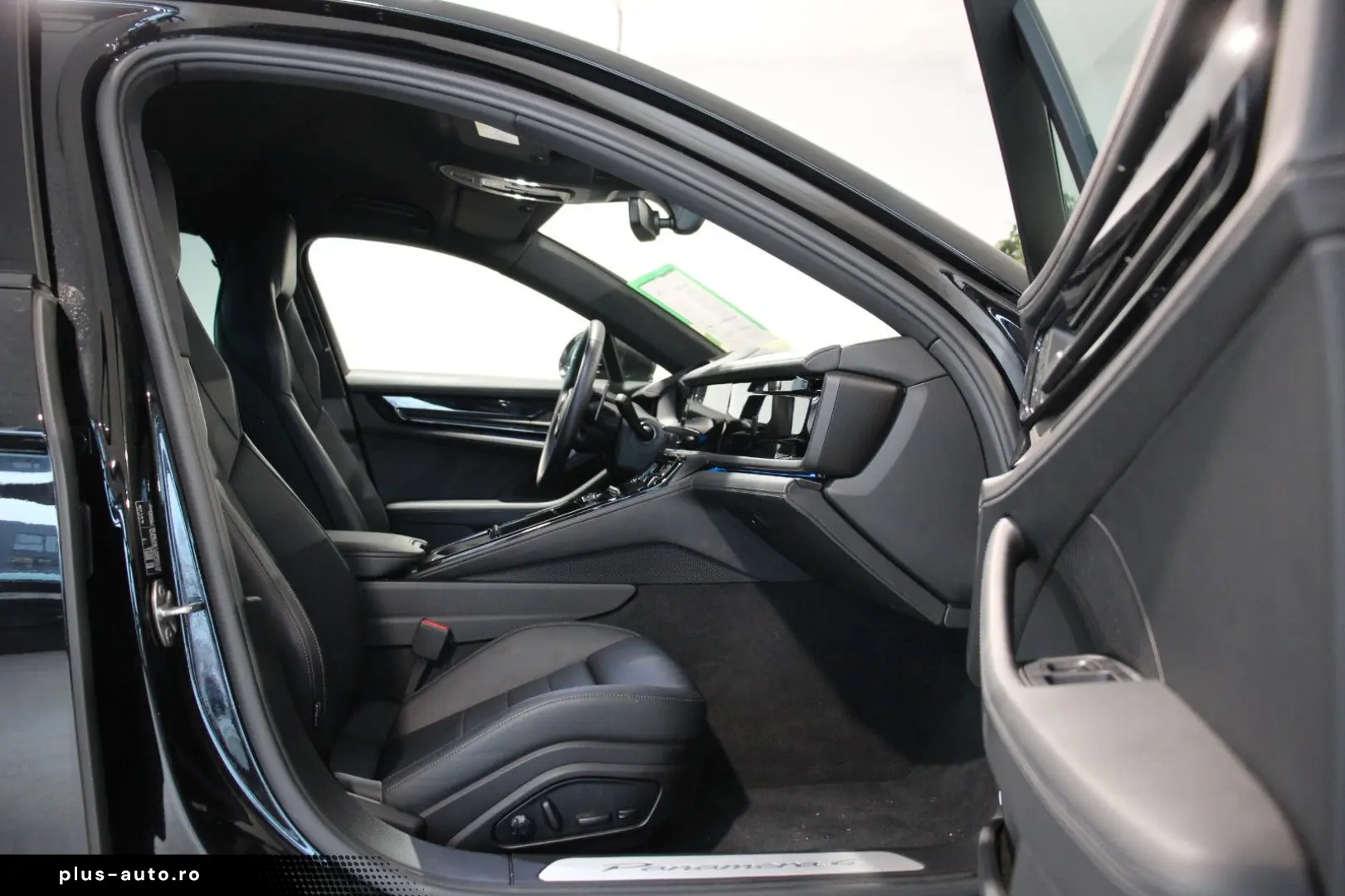 PORSCHE Panamera  Matrix-LED ACC HUD BOSE SHZ DAB PDC