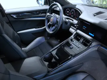 PORSCHE Panamera  Matrix-LED ACC HUD BOSE SHZ DAB PDC