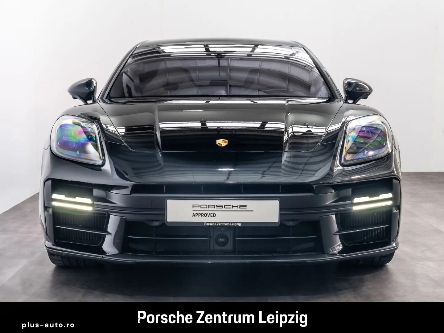 PORSCHE Panamera 4S E-Hybrid SportDesign HA-Lenkung Head