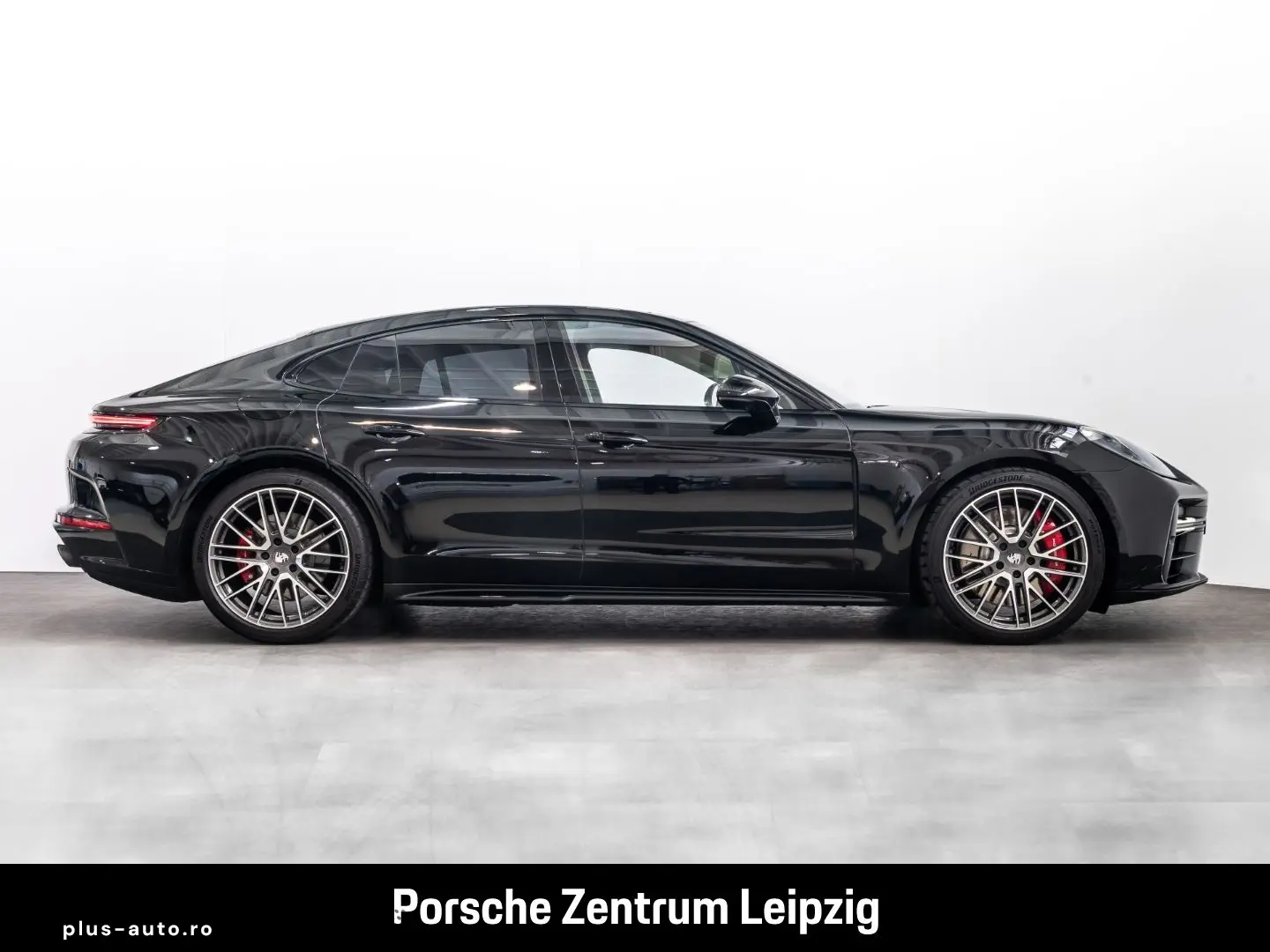 PORSCHE Panamera 4S E-Hybrid SportDesign HA-Lenkung Head