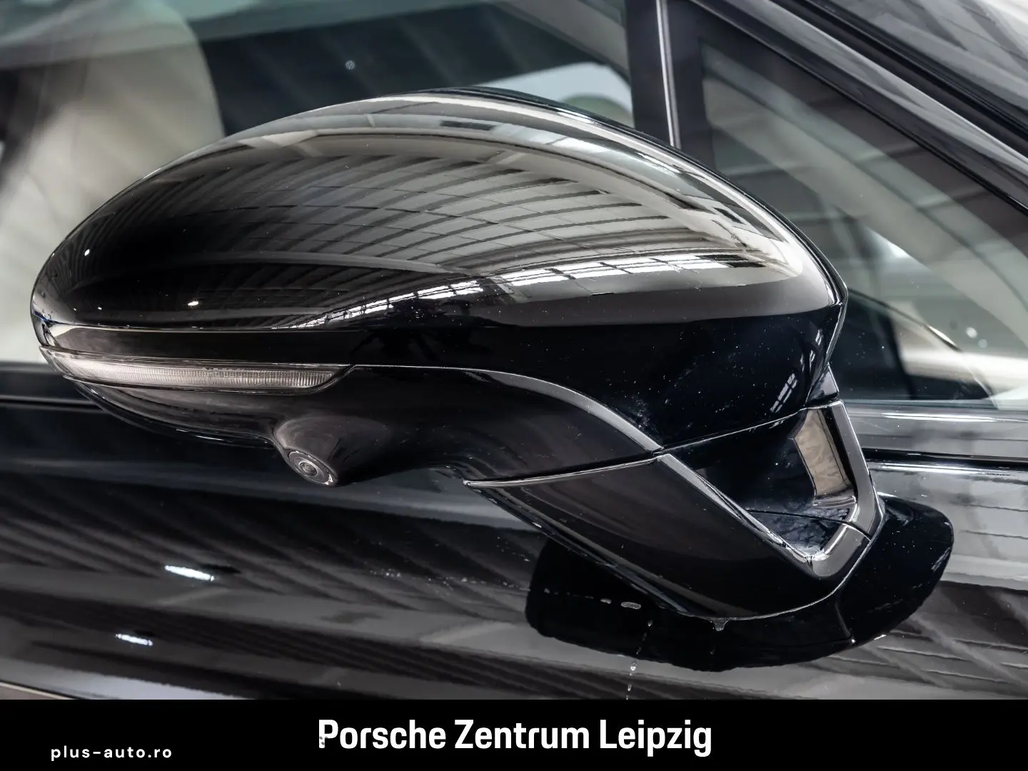 PORSCHE Panamera 4S E-Hybrid SportDesign HA-Lenkung Head