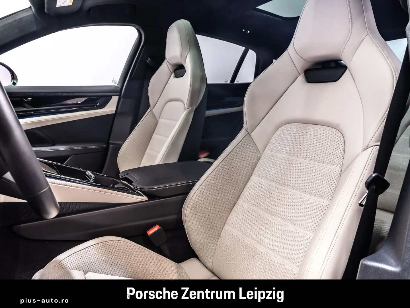 PORSCHE Panamera 4S E-Hybrid SportDesign HA-Lenkung Head