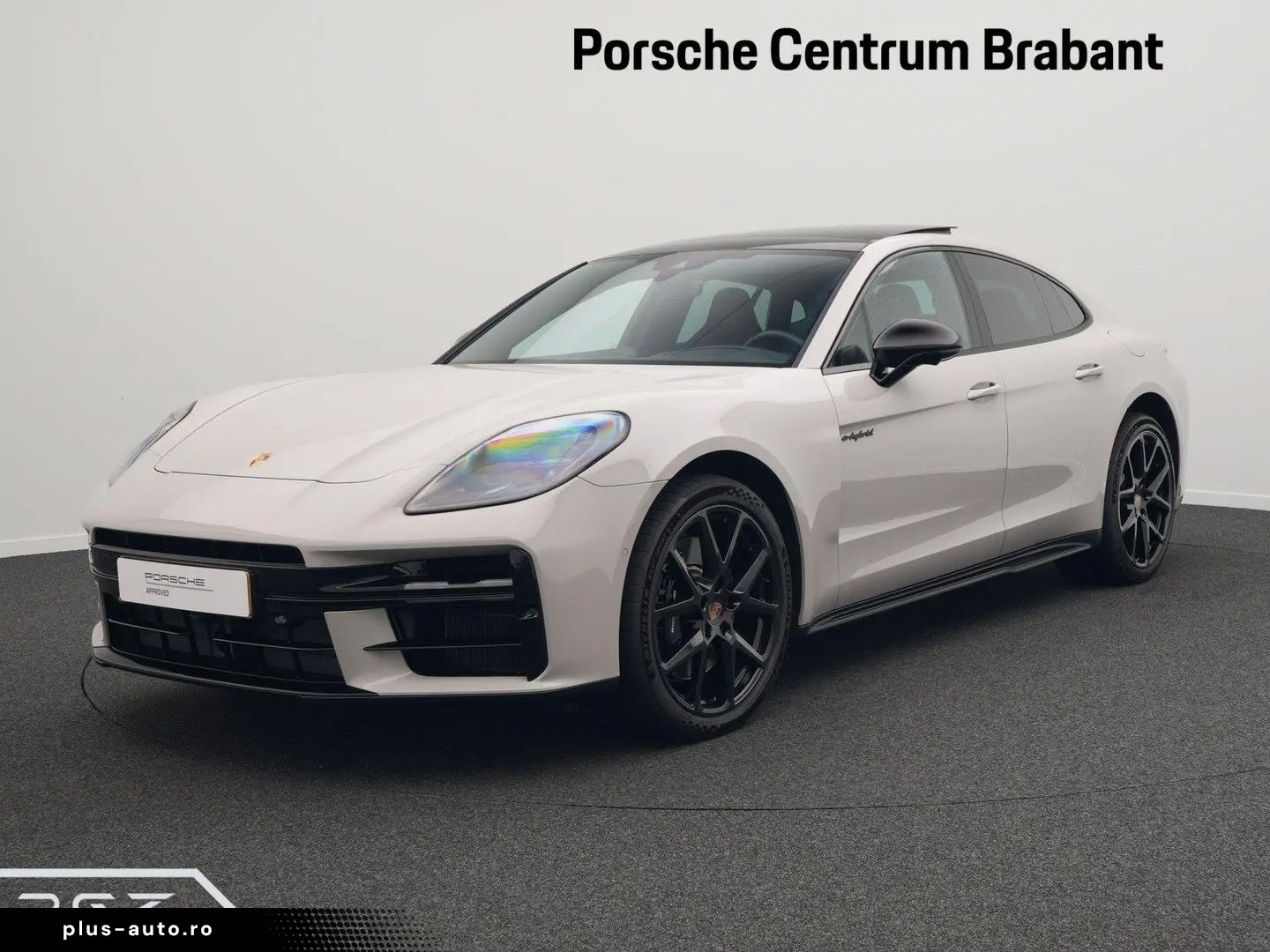 PORSCHE Panamera 4 E-Hybrid