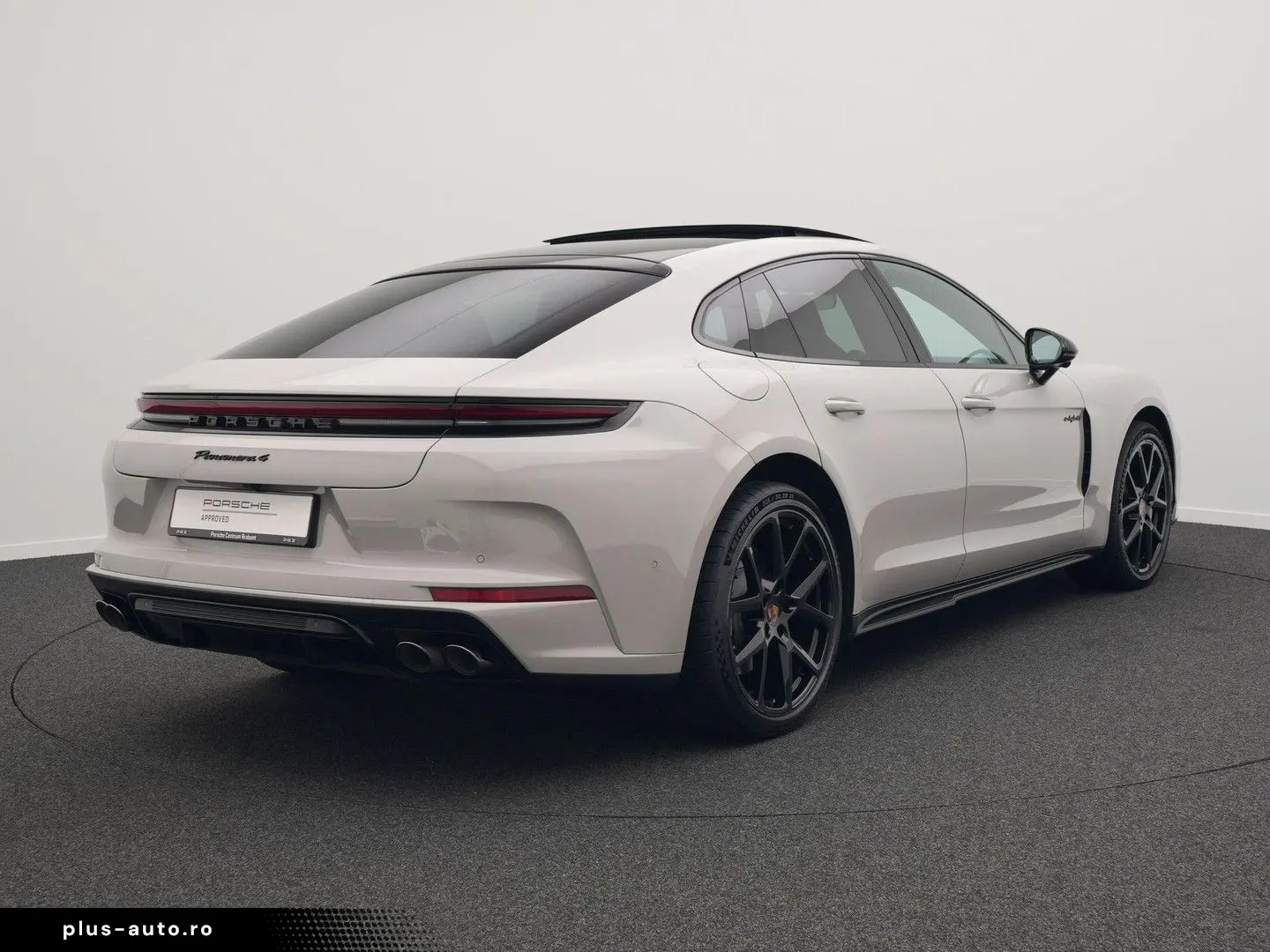 PORSCHE Panamera 4 E-Hybrid