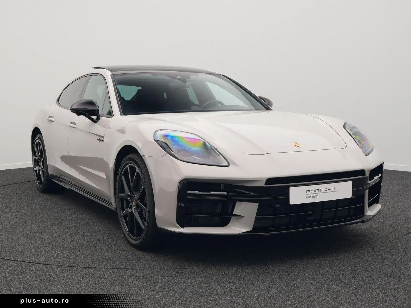 PORSCHE Panamera 4 E-Hybrid