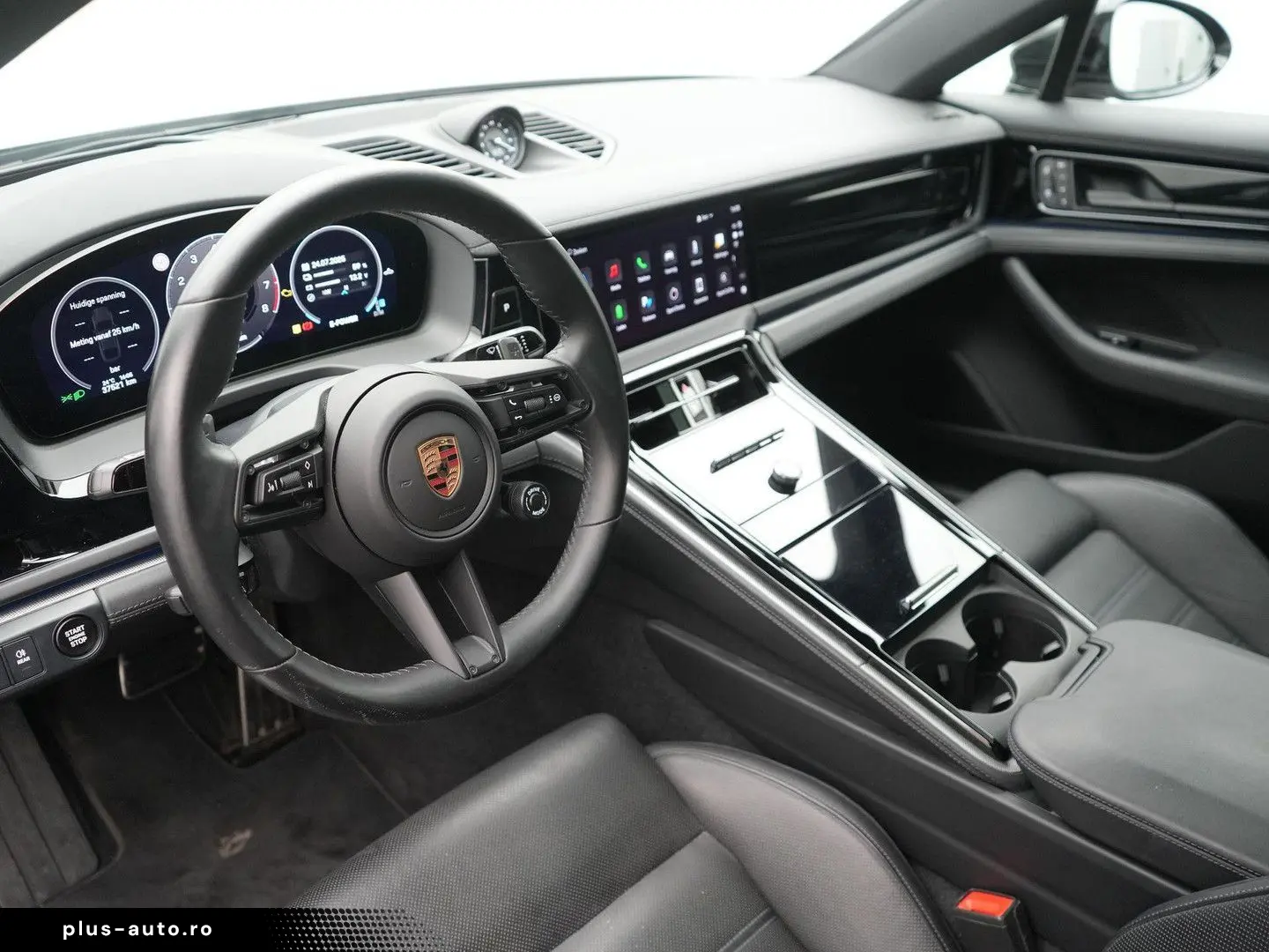 PORSCHE Panamera 4 E-Hybrid