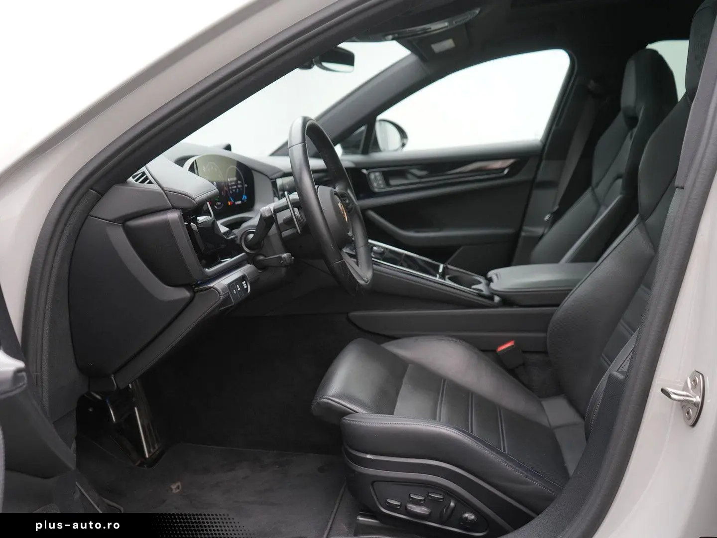 PORSCHE Panamera 4 E-Hybrid