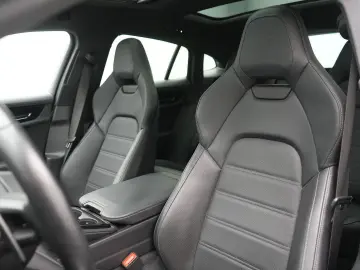 PORSCHE Panamera 4 E-Hybrid