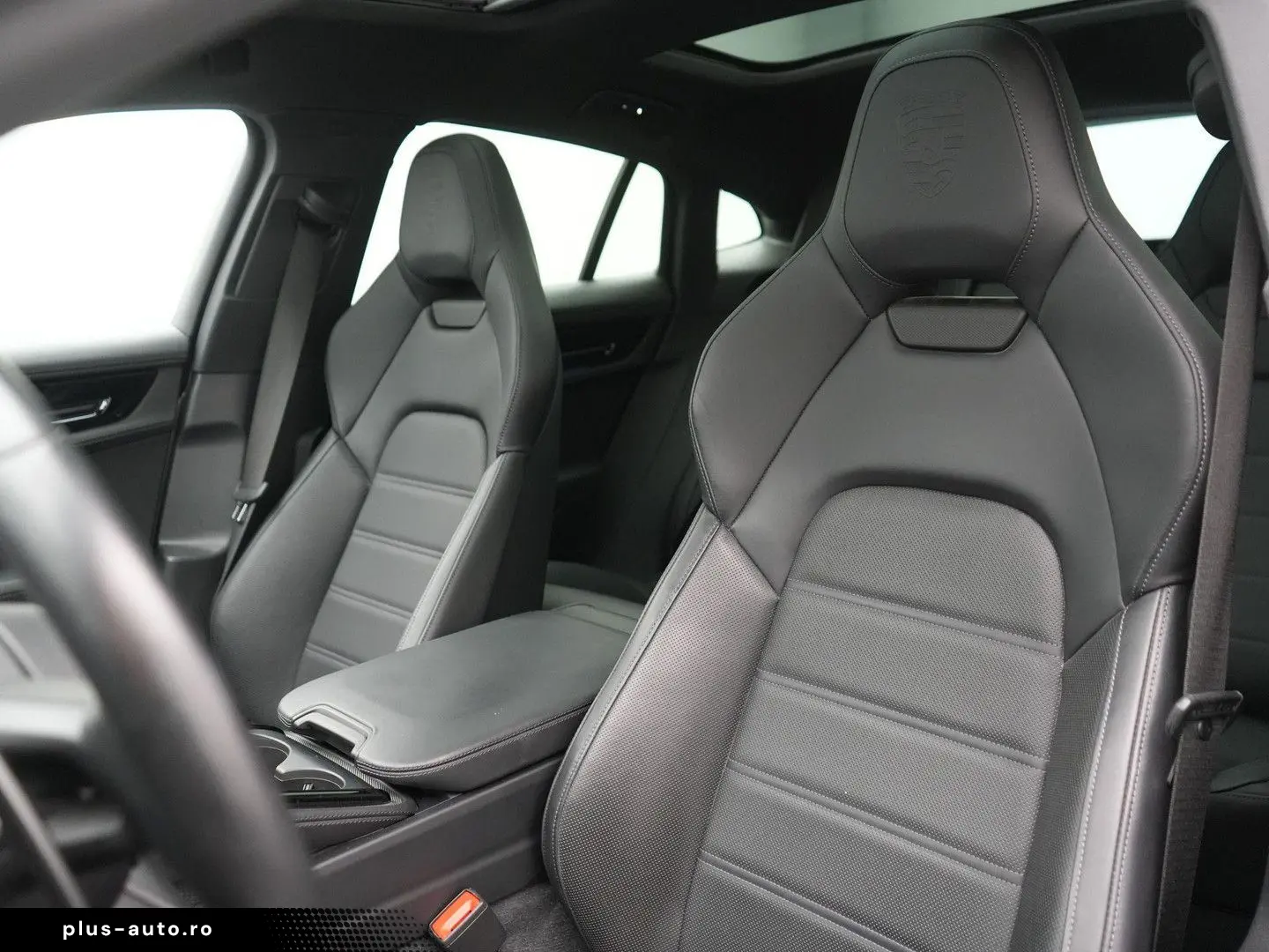 PORSCHE Panamera 4 E-Hybrid