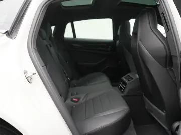 PORSCHE Panamera 4 E-Hybrid