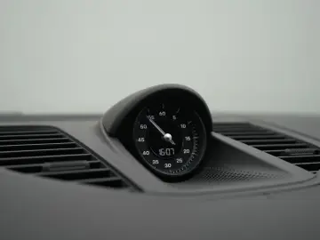 PORSCHE Panamera 4 E-Hybrid