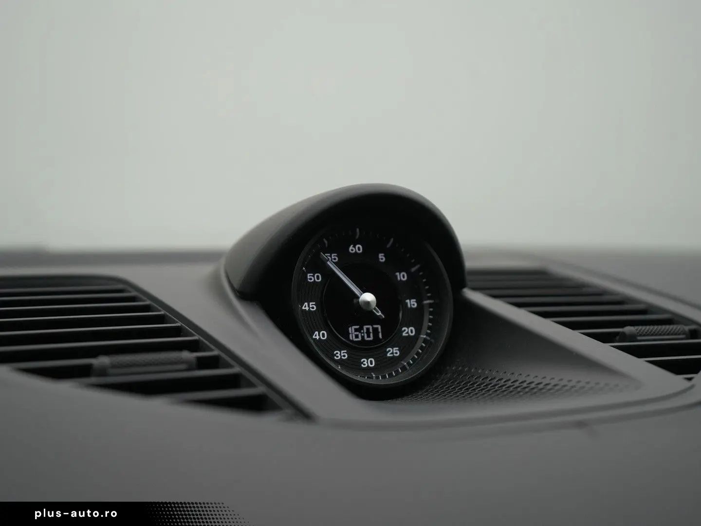 PORSCHE Panamera 4 E-Hybrid