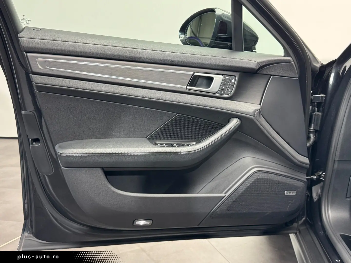 PORSCHE Panamera Sport Turismo 4 Platinum Edition Bose