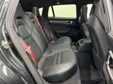 PORSCHE Panamera Sport Turismo 4 Platinum Edition Bose