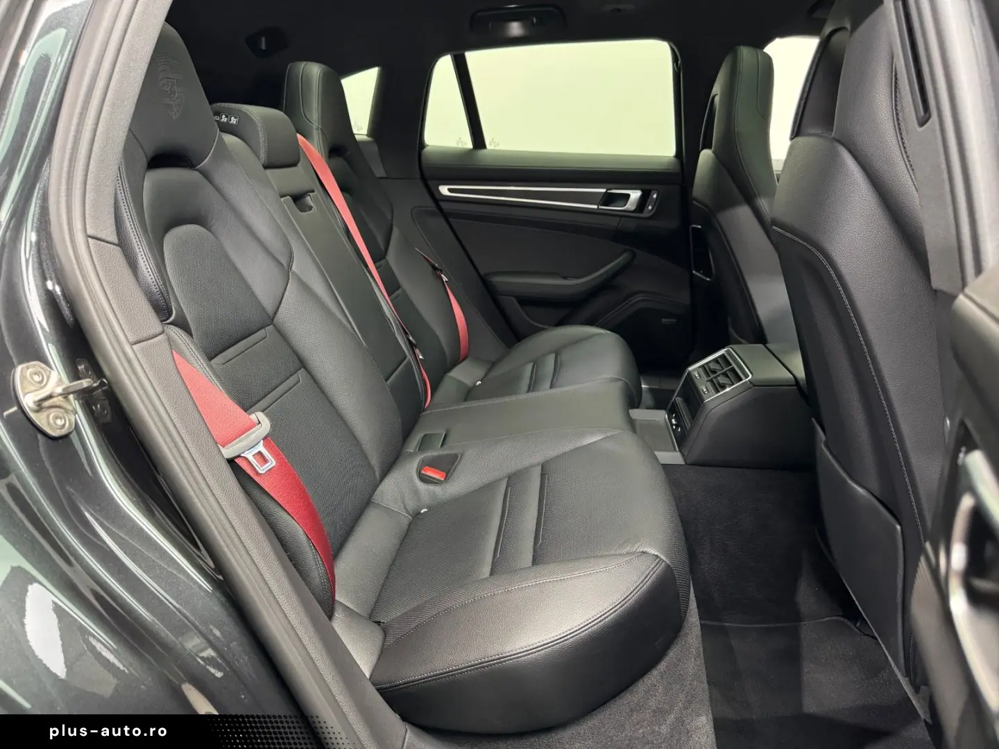 PORSCHE Panamera Sport Turismo 4 Platinum Edition Bose