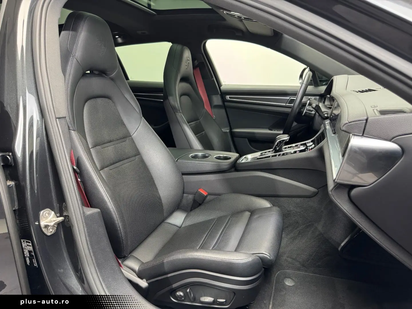 PORSCHE Panamera Sport Turismo 4 Platinum Edition Bose