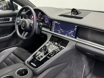 PORSCHE Panamera Sport Turismo 4 Platinum Edition Bose