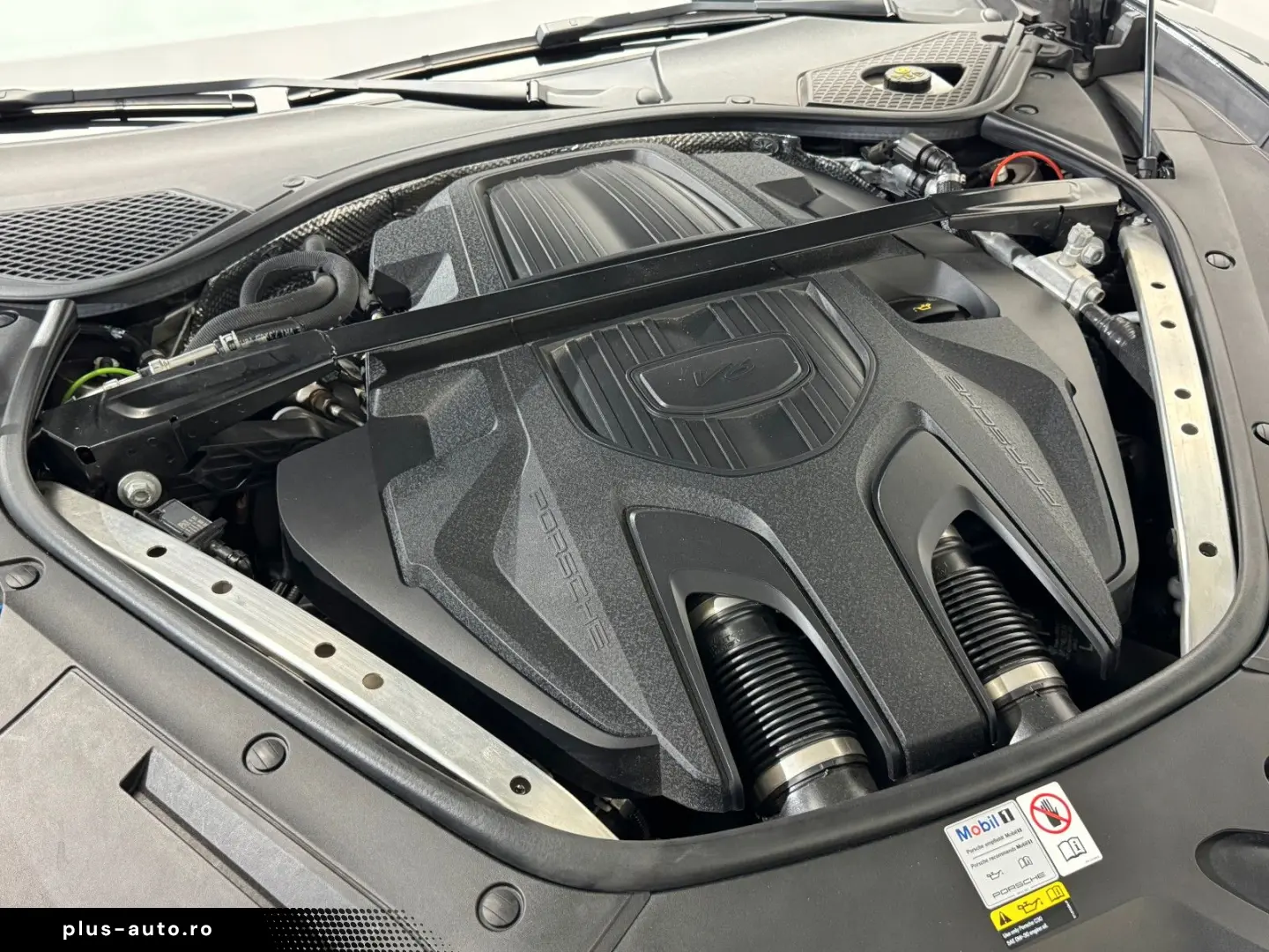 PORSCHE Panamera Sport Turismo 4 Platinum Edition Bose