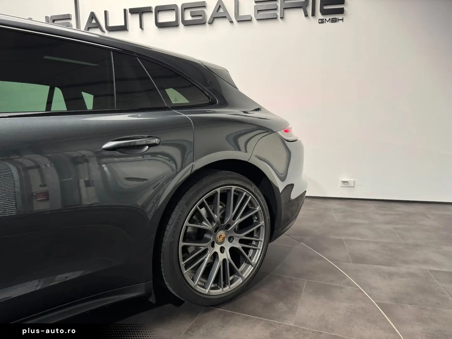 PORSCHE Panamera Sport Turismo 4 Platinum Edition Bose