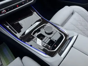 BMW X5 xDrive 30d M-Sport SkyLounge LED Leder