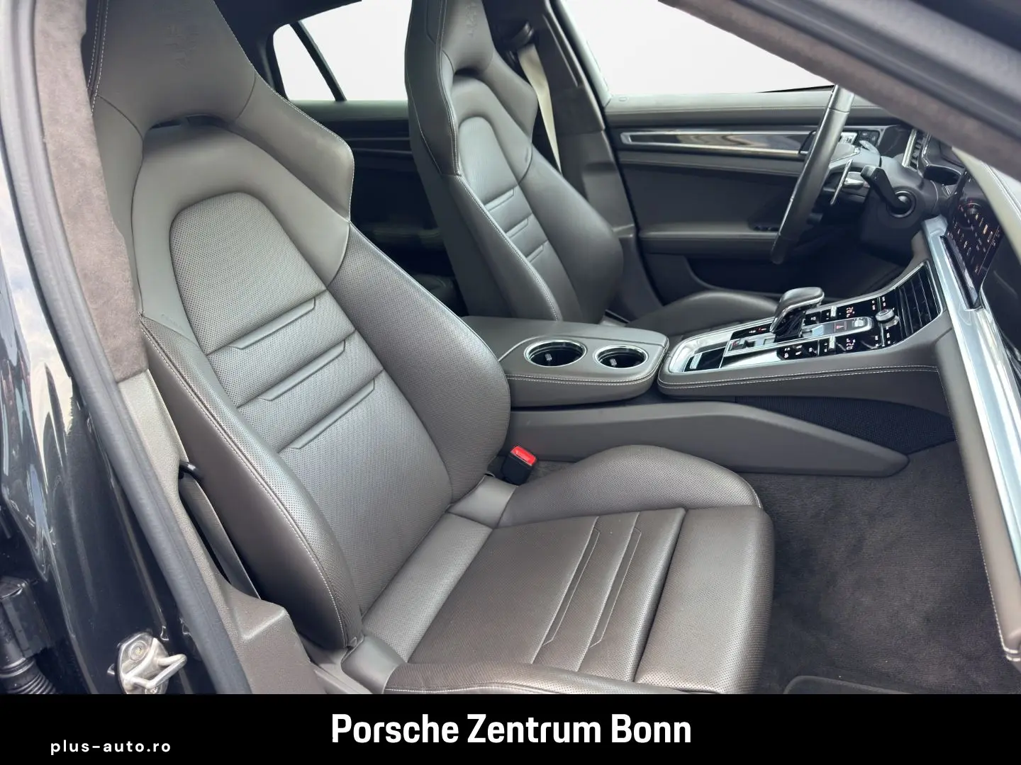 PORSCHE Panamera GTS LED-Matrix Soft-Close Standheizung