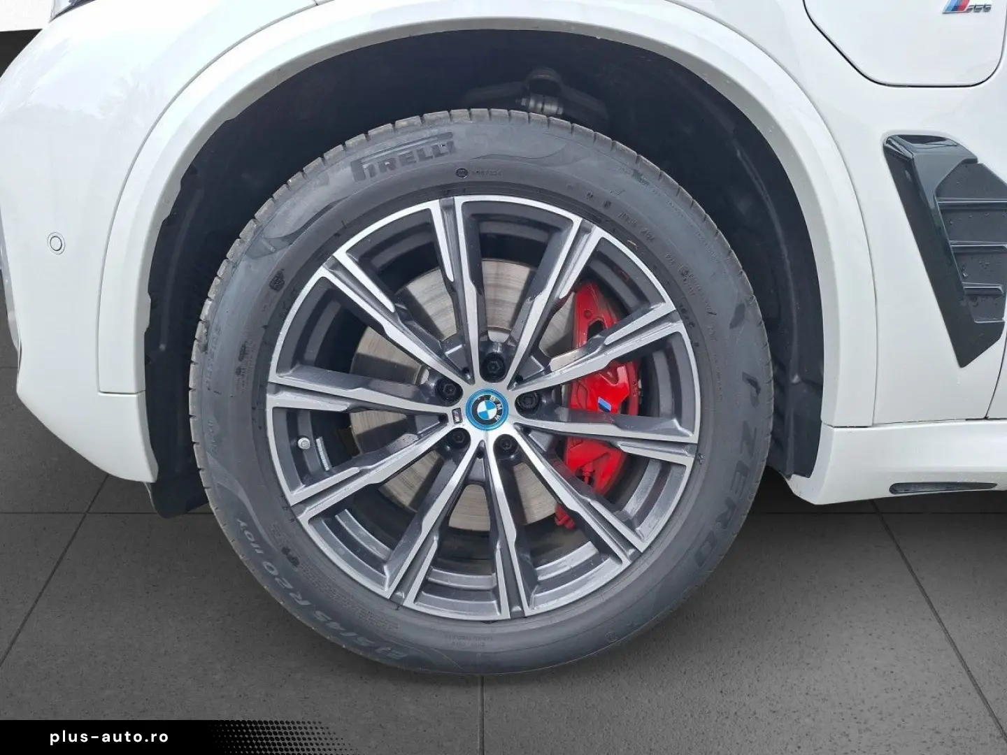 BMW X5 xDrive50e M Sport Pro 2-Achs Pano AHK Aktivl