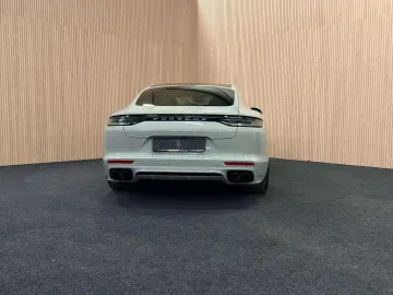 PORSCHE Panamera Panamera 4 E-Hybrid Platinum Edition  P