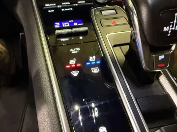 PORSCHE Panamera Panamera 4 E-Hybrid Platinum Edition  P