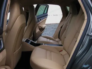 PORSCHE Panamera Panamera 4 Platinium Edition Top Ausst.