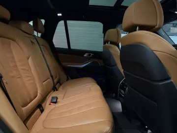 BMW X5 xDrive 45 e M Sport Pano AHK Memory LM22