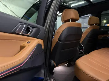 BMW X5 xDrive 45 e M Sport Pano AHK Memory LM22