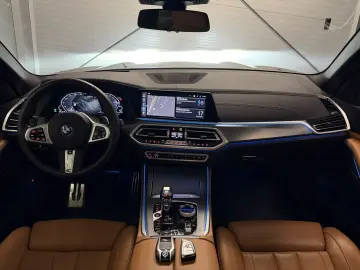 BMW X5 xDrive 45 e M Sport Pano AHK Memory LM22