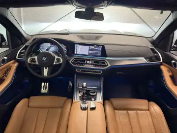 BMW X5 xDrive 45 e M Sport Pano AHK Memory LM22