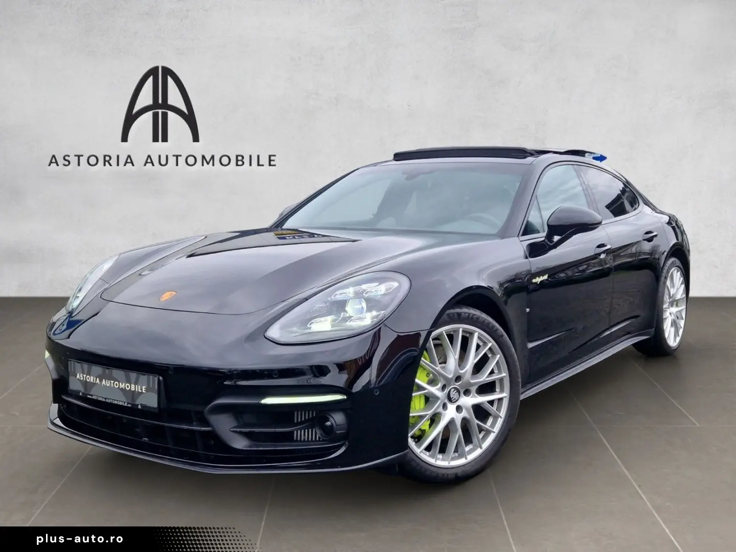 PORSCHE Panamera 4 E-Hybrid PPF SAGA Matrix Pano InnoDr.