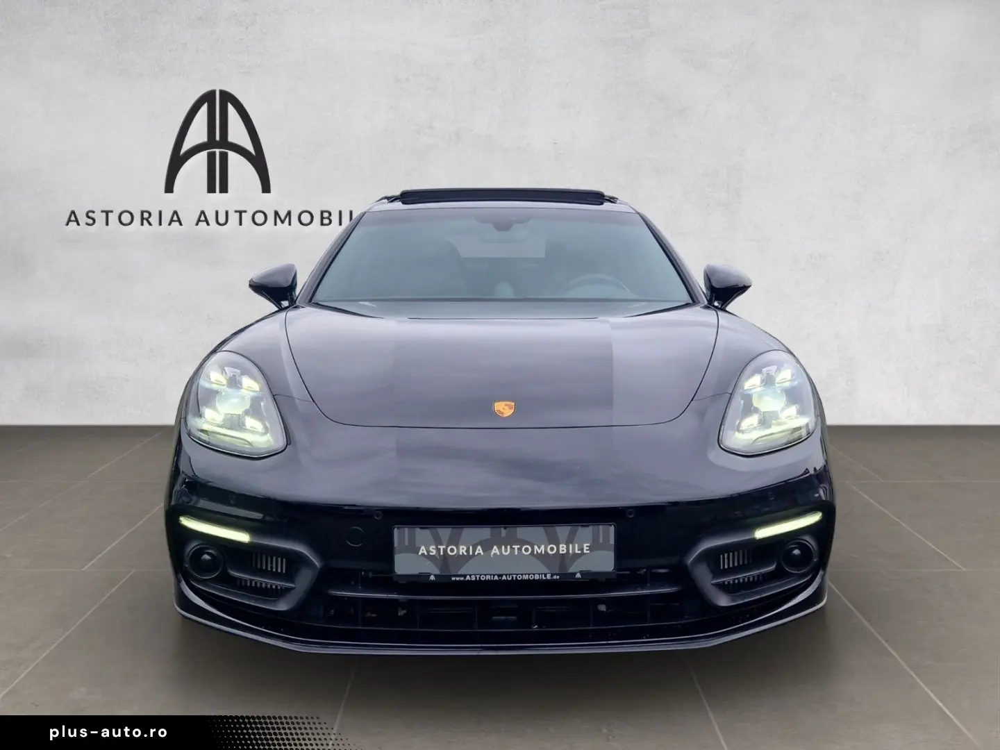 PORSCHE Panamera 4 E-Hybrid PPF SAGA Matrix Pano InnoDr.