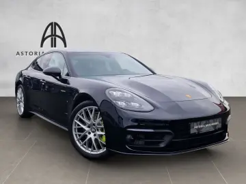 PORSCHE Panamera 4 E-Hybrid PPF SAGA Matrix Pano InnoDr.