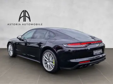 PORSCHE Panamera 4 E-Hybrid PPF SAGA Matrix Pano InnoDr.