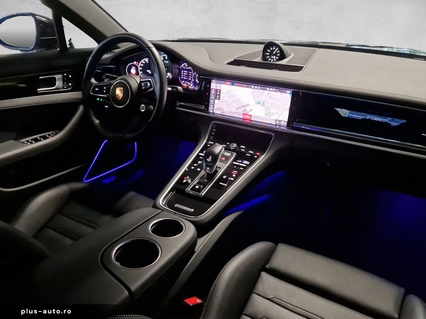 PORSCHE Panamera 4 E-Hybrid PPF SAGA Matrix Pano InnoDr.