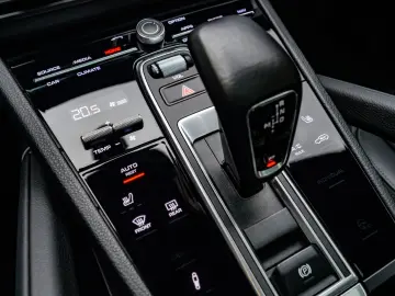 PORSCHE Cayenne Coupe 1.Hand Approved Luft AHK