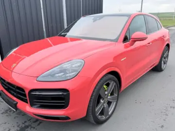 PORSCHE Cayenne Coupe E-H SportDesignP PDCC HAL AHK